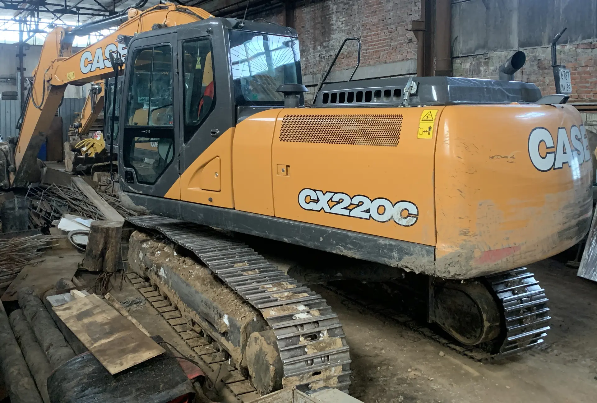 Объявление "Экскаватор гусеничный CASE CX220C"